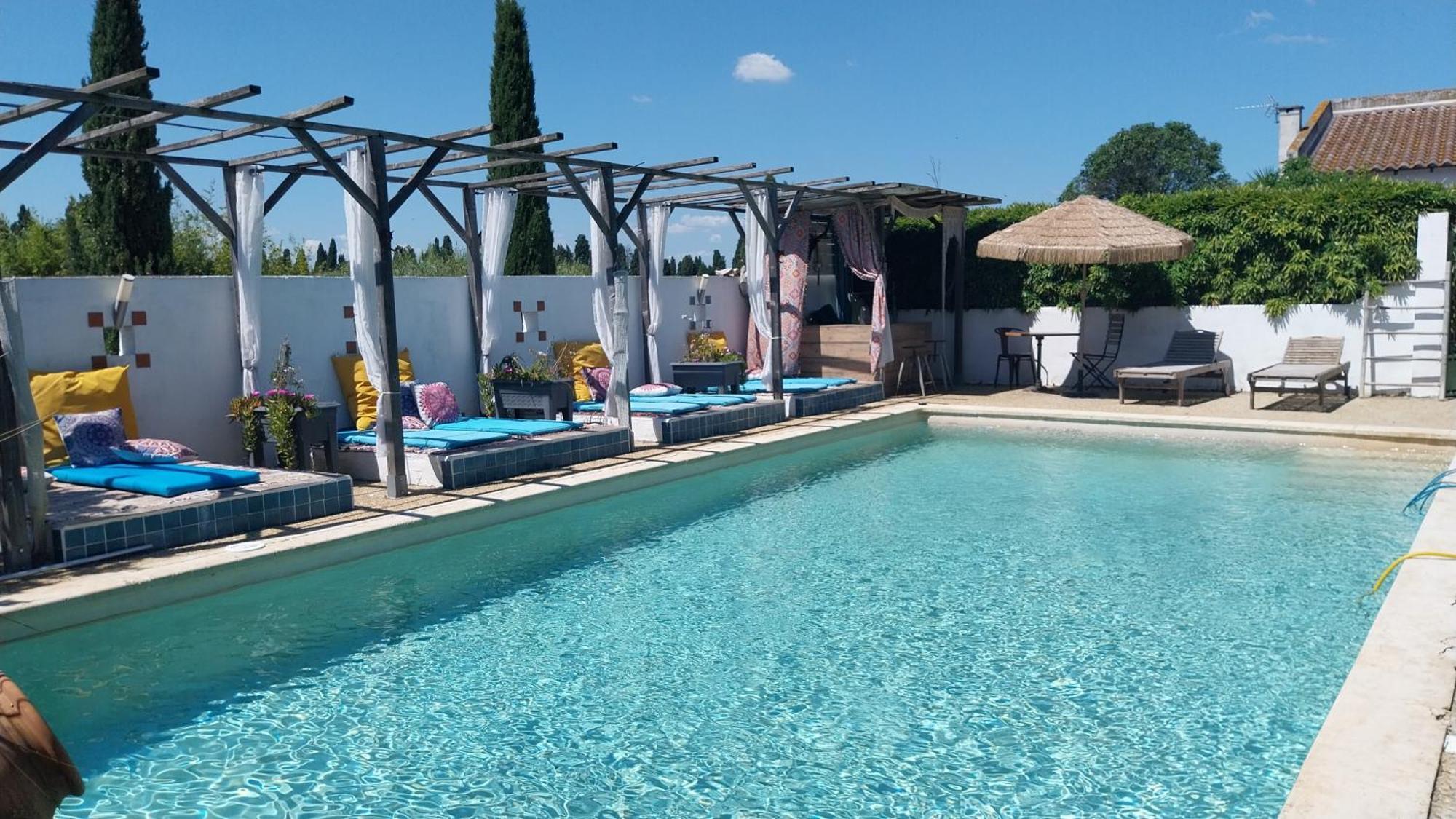 Terre De Boheme Hotel Vestric-et-Candiac ภายนอก รูปภาพ