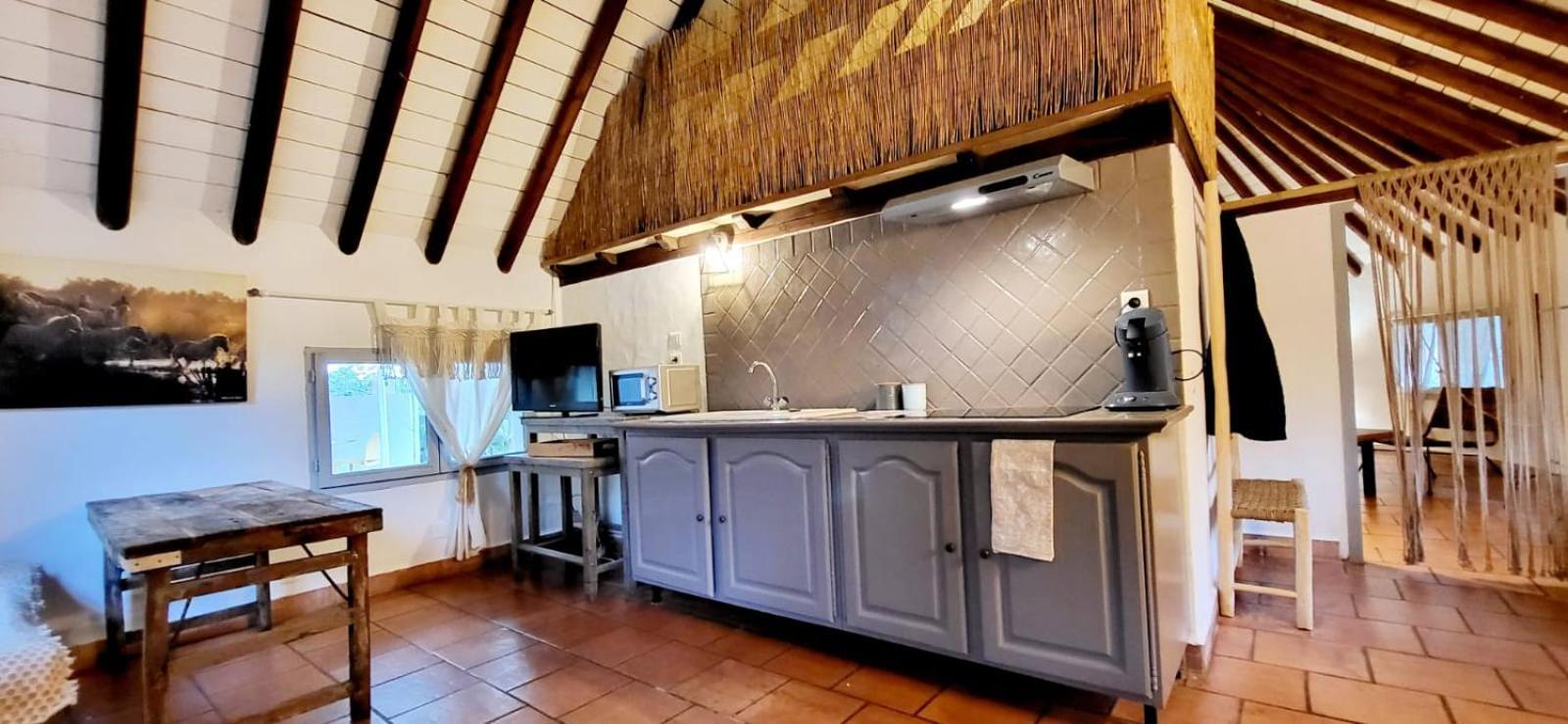 Terre De Boheme Hotel Vestric-et-Candiac ภายนอก รูปภาพ
