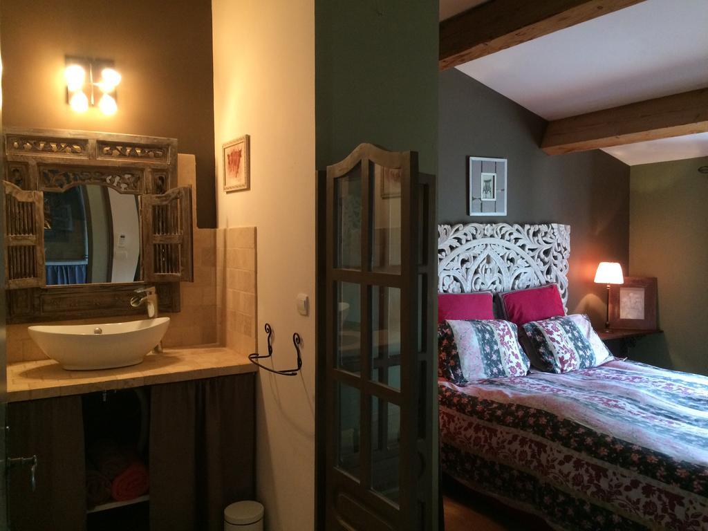 Terre De Boheme Hotel Vestric-et-Candiac ภายนอก รูปภาพ
