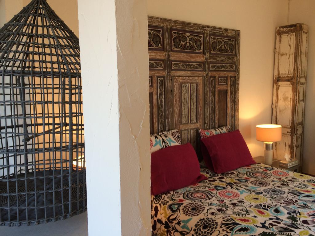 Terre De Boheme Hotel Vestric-et-Candiac ภายนอก รูปภาพ