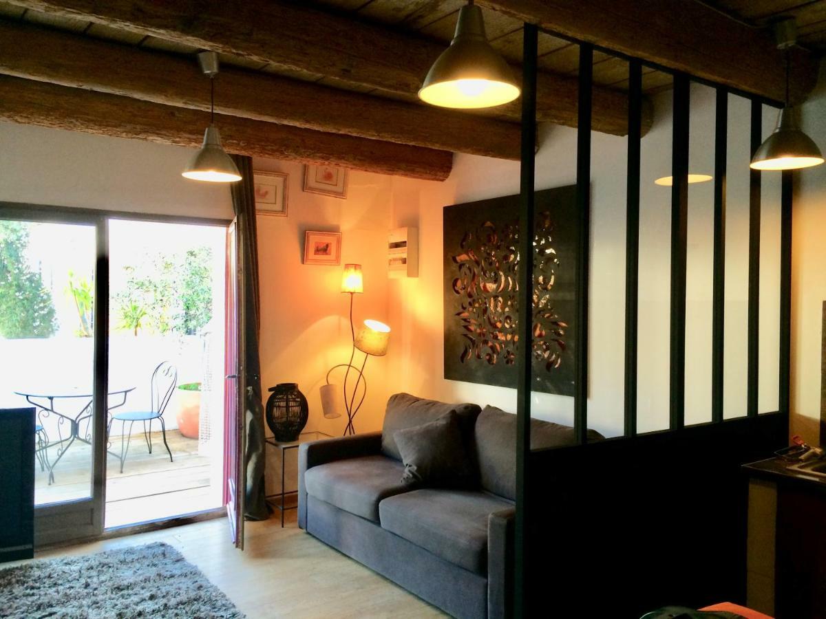 Terre De Boheme Hotel Vestric-et-Candiac ภายนอก รูปภาพ
