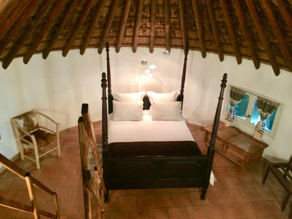 Terre De Boheme Hotel Vestric-et-Candiac ภายนอก รูปภาพ