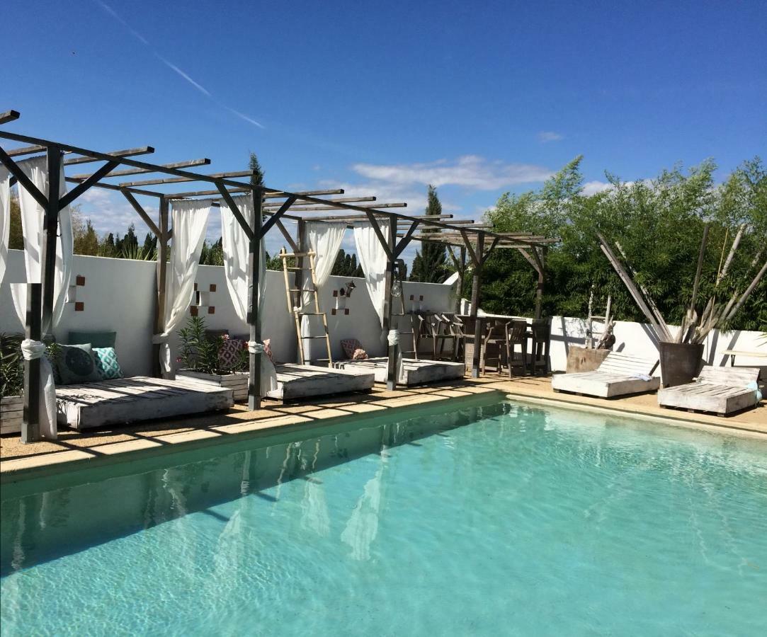 Terre De Boheme Hotel Vestric-et-Candiac ภายนอก รูปภาพ